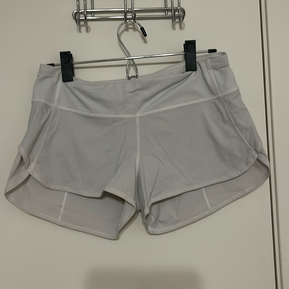 white lululemon shorts